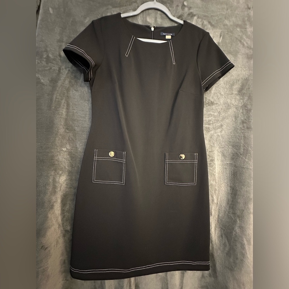 Tommy Hilfiger size 8 black dress with cute front pockets